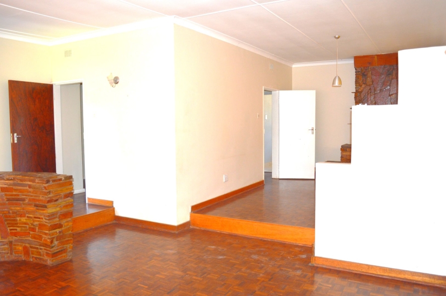 4 Bedroom Property for Sale in Roosheuwel North West